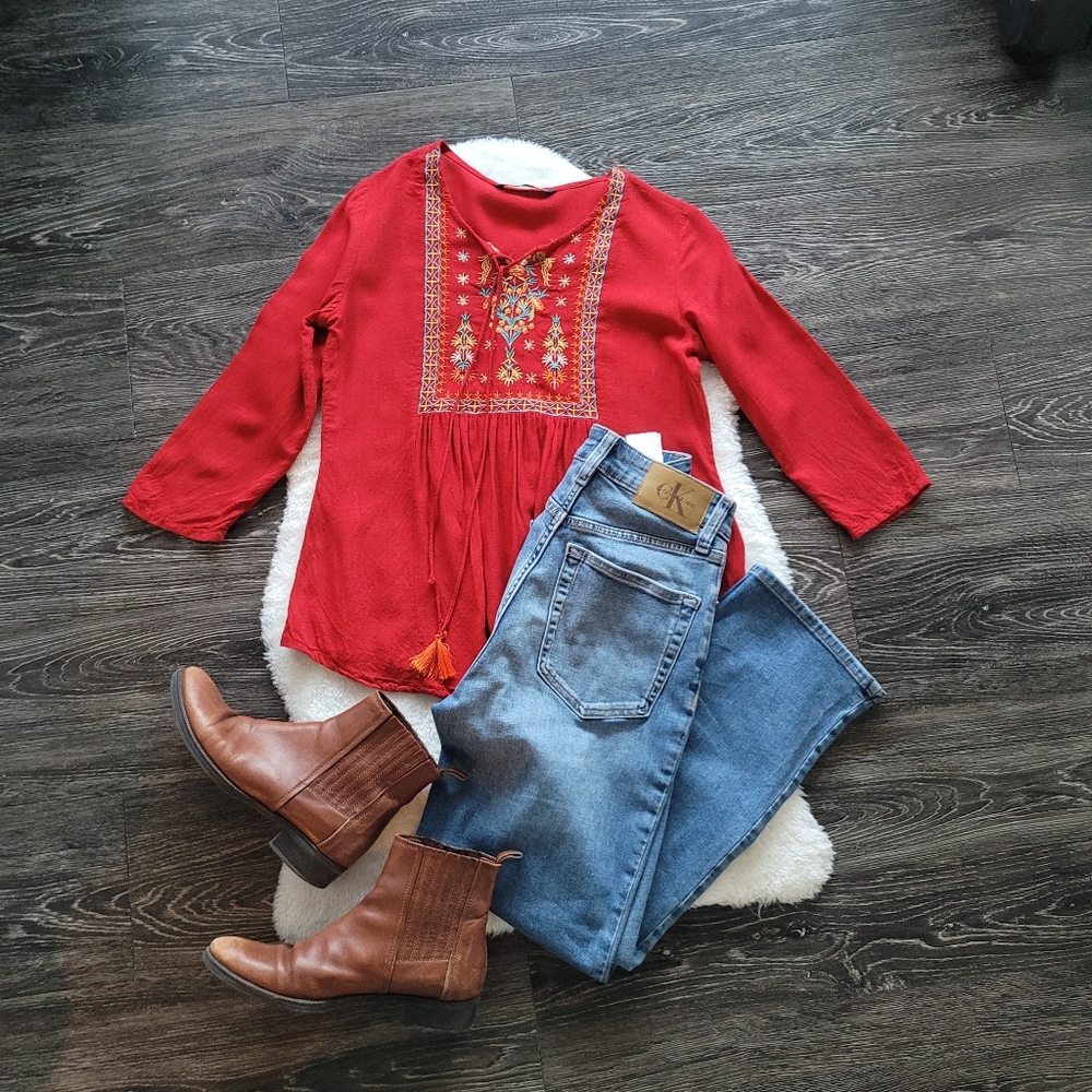 Vintage Chokhi Bandhni Bohemian Chic Peasant Top in Rich Red Sz XS-S